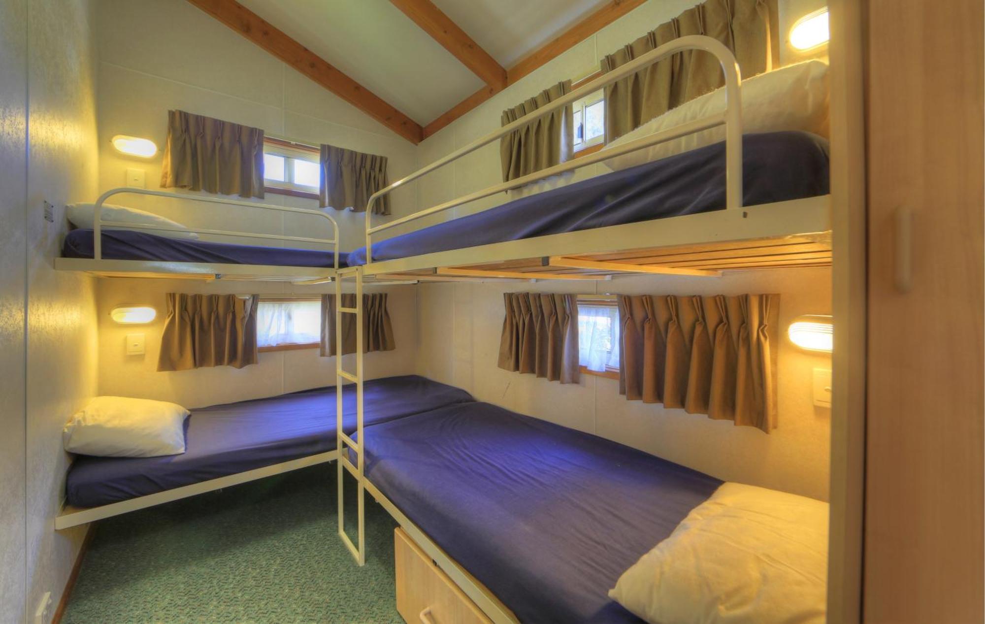 Toora Tourist Park Hotel Ngoại thất bức ảnh